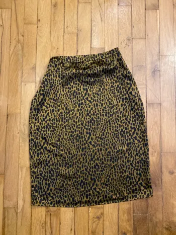 Jupe léopard satinée 🐆