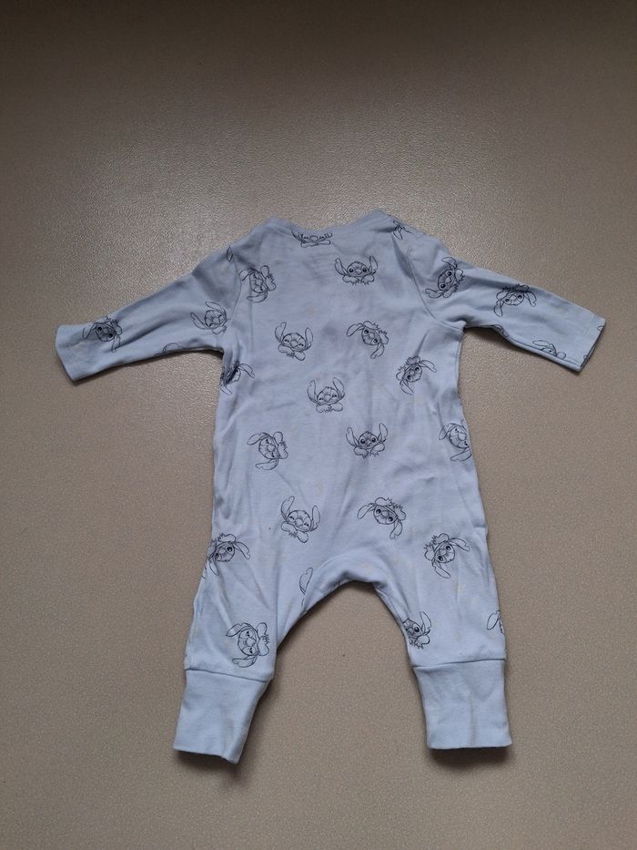 Pyjama Stitch – Disney by Primark – Taille 3-6 mois - photo numéro 2