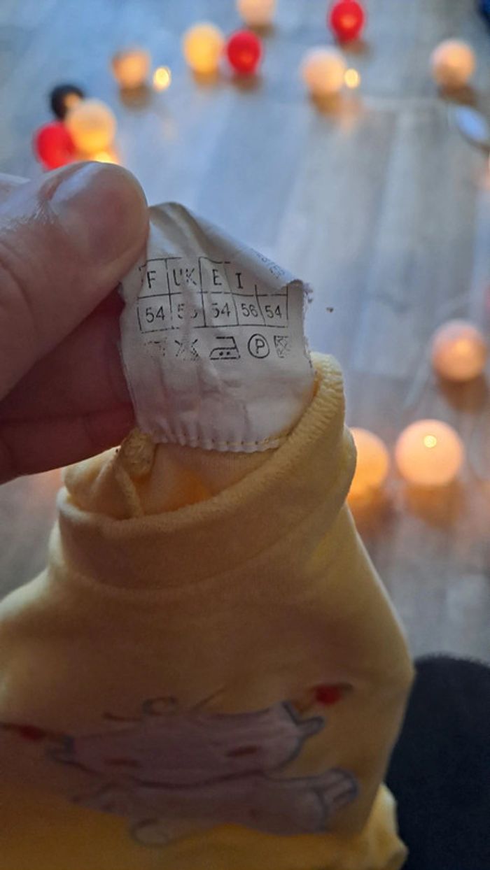 Pyjama en velours jaune taille 1-3 mois - photo numéro 3