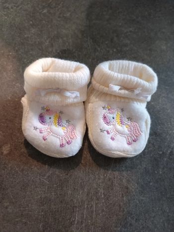 Chaussons blancs licorne