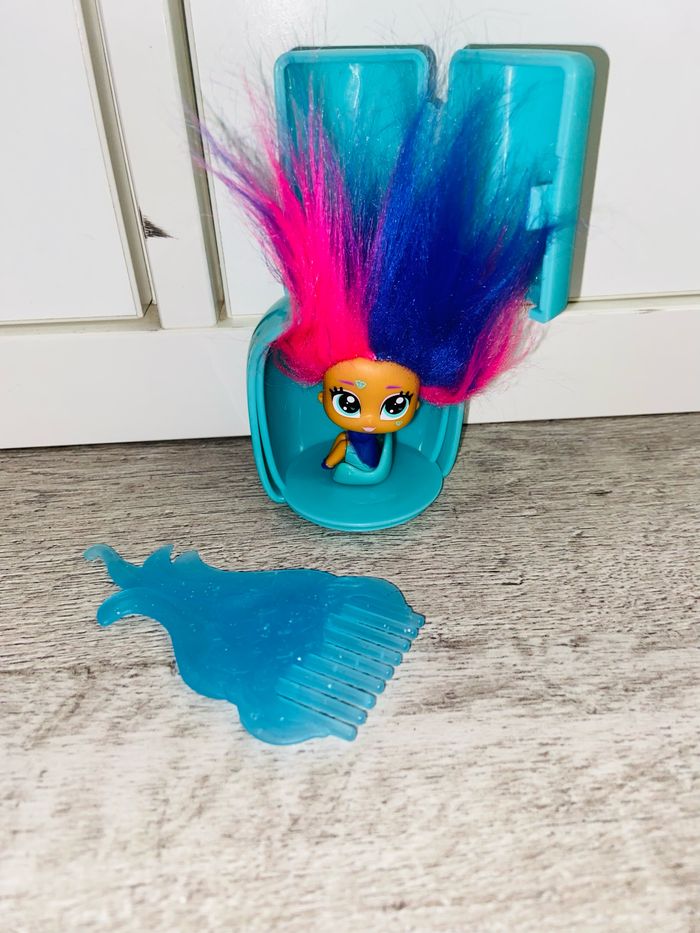 Poupée surprise hairdooz