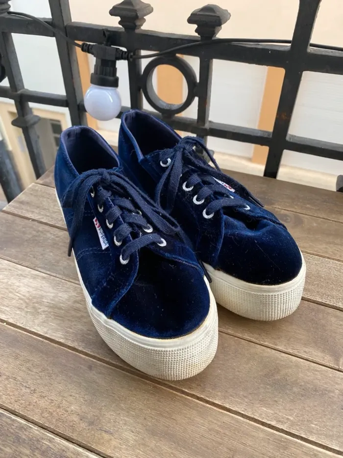 Superga compensées velours bleu