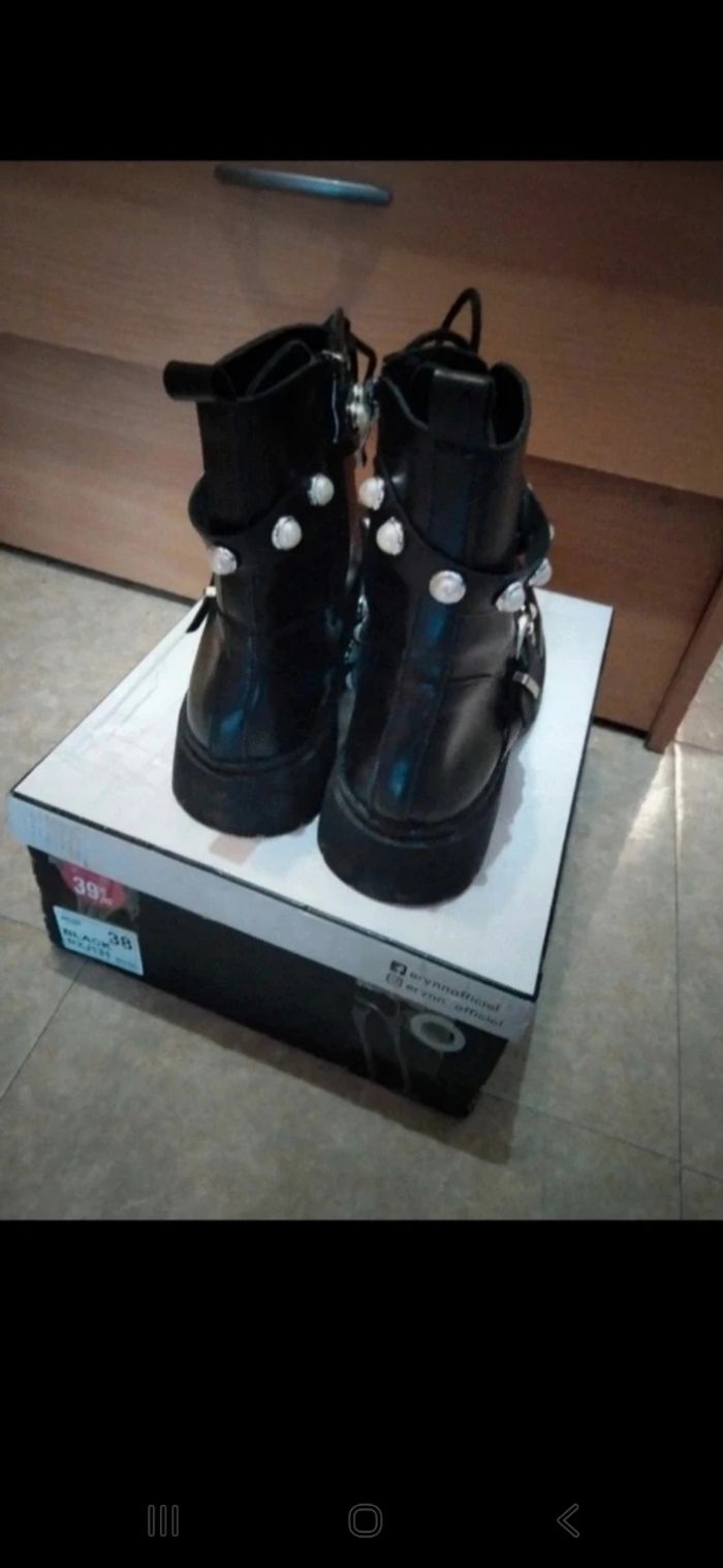 Chaussure - photo numéro 4