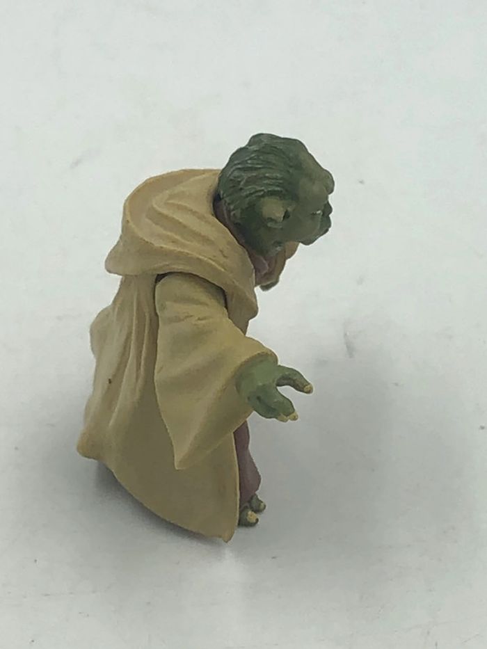 Figurine Star Wars Yoda articulé 5 cm LFL 2001 Hasbro - photo numéro 4