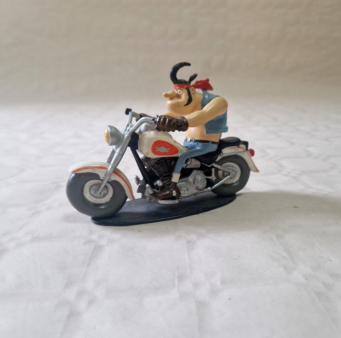 Figurine Joe bar team , Hercule Butter , Harley Davidson 1340 - photo numéro 3