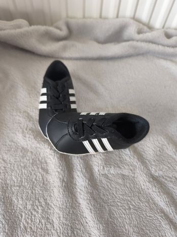 Chaussures Adidas bébé