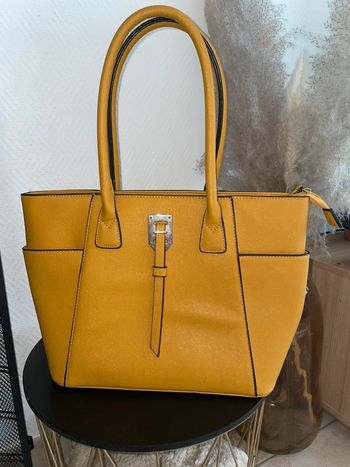 Sac à main montarde