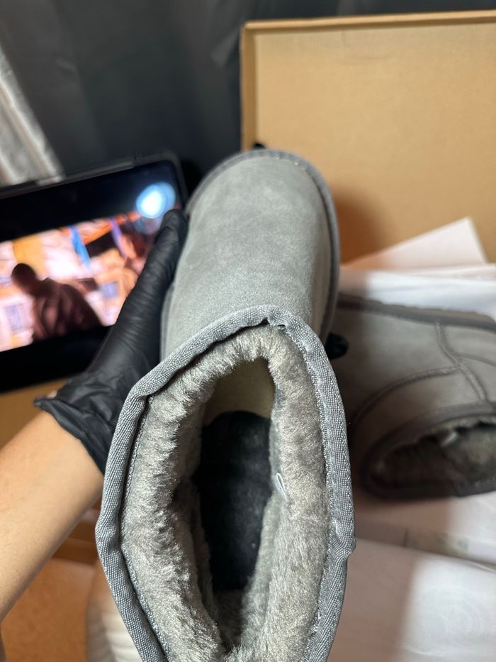 Botte Ugg Classic Ultra Mini - Grise - photo numéro 3
