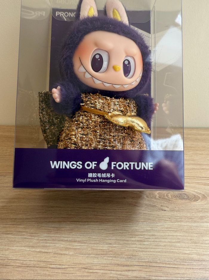 LABUBU × PRONOUNCE - WINGS OF FORTUNE Vinyl Plush PopMart - photo numéro 2