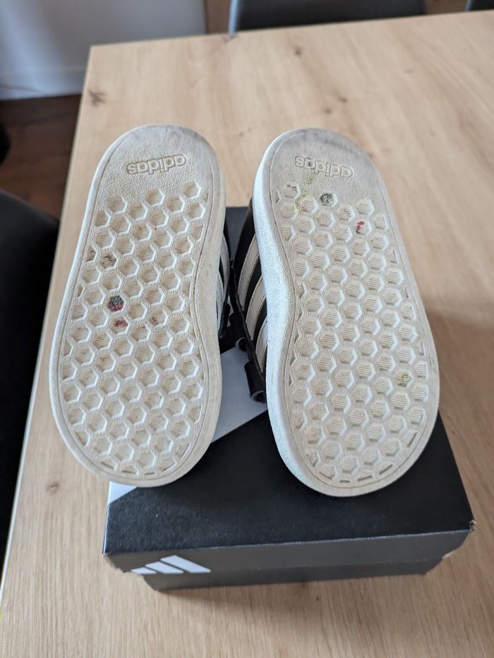 Baskets à scratch adidas 22 - photo numéro 5