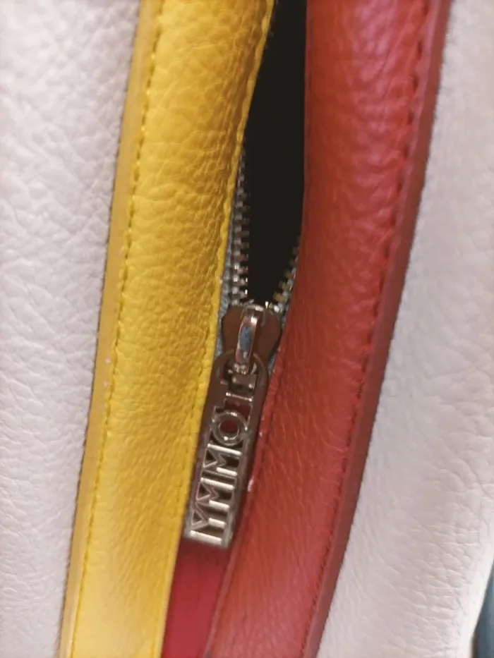 Sac à main Tommy Hiffiger beige rouge porté épaule bandoulière - photo numéro 8