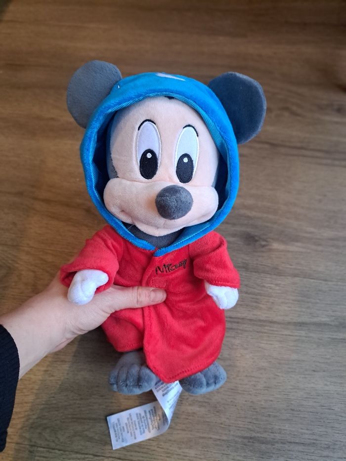 Peluche mickey bébé