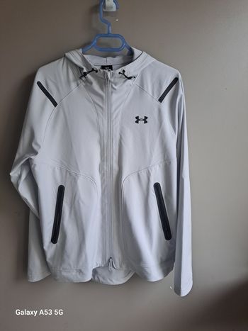 Veste capuche under armour unstopable taille m