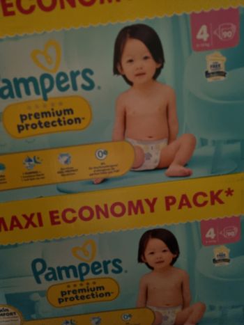 2 paquets pampers maxipack premium 