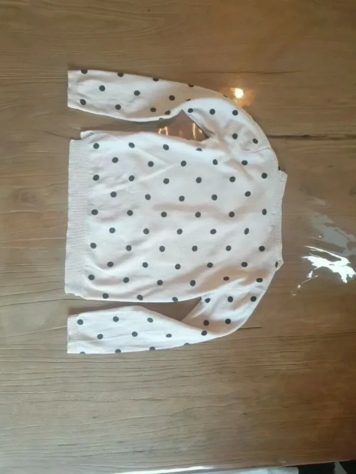 Gilet rose à pois noirs - photo numéro 2
