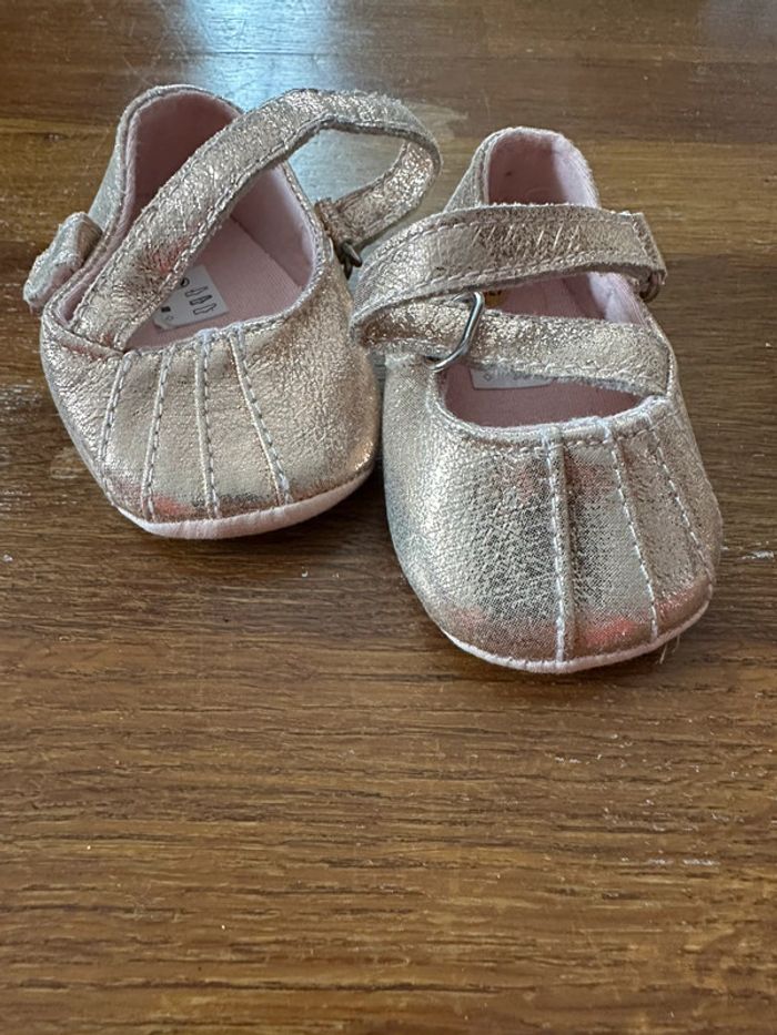 Lot chaussures - photo numéro 4
