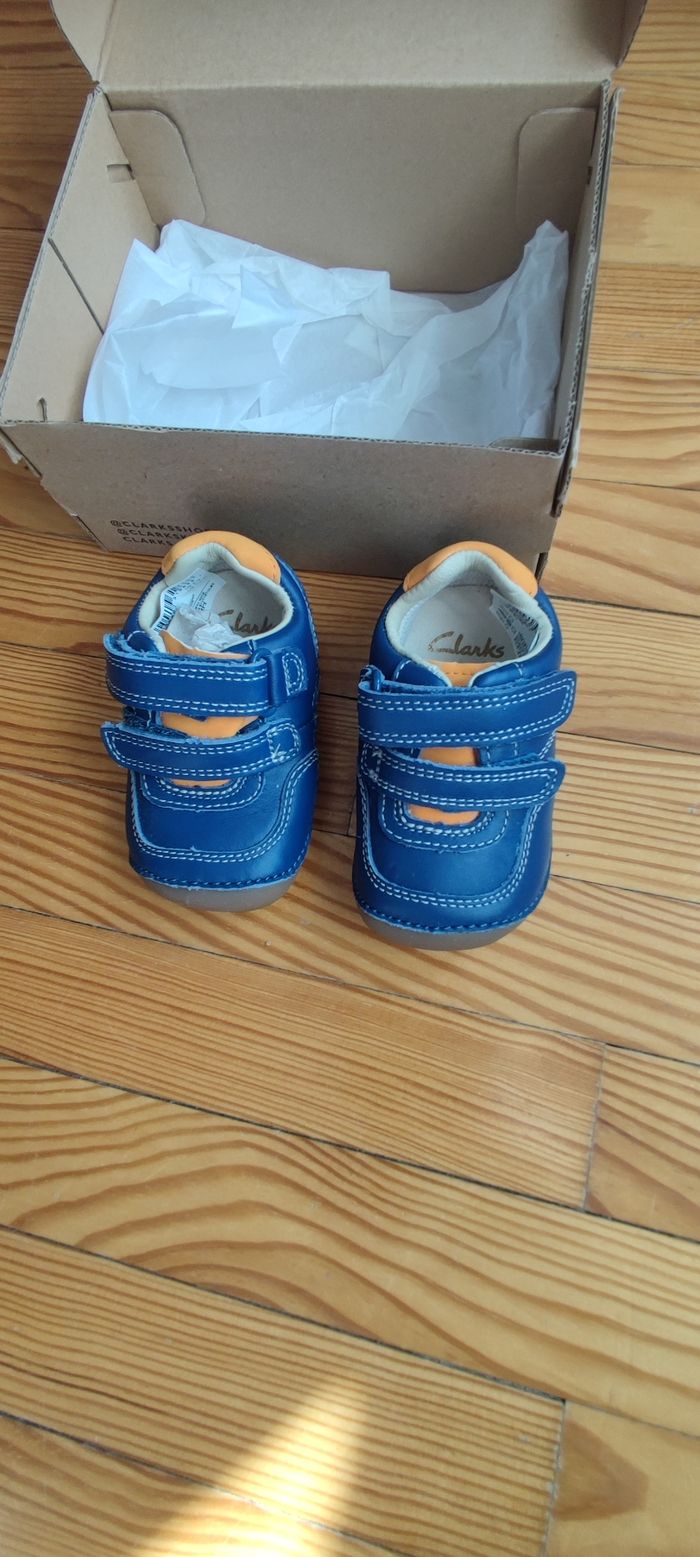Chaussures bébé clarks taille 18 - photo numéro 4