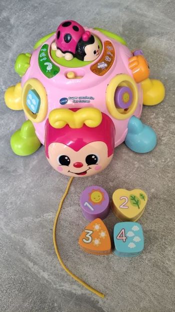 Super coccinelle des formes VTech