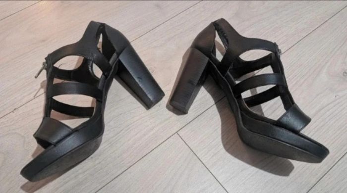 Talon noir - photo numéro 3