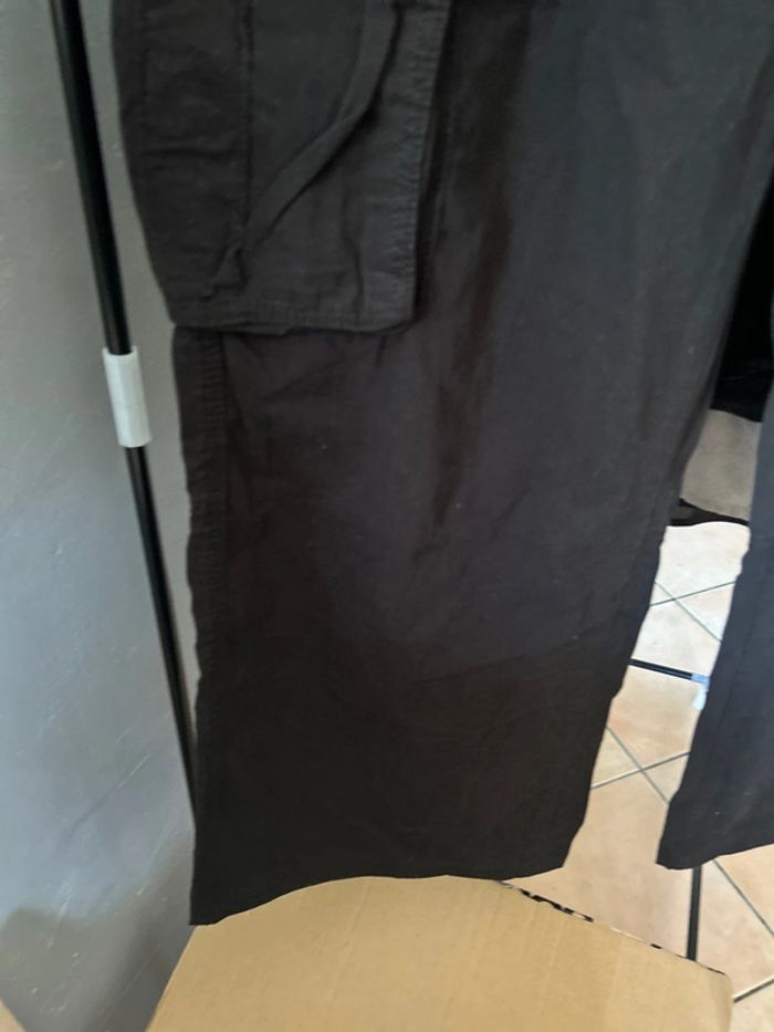 Pantalon cargo Berschka noir - photo numéro 4