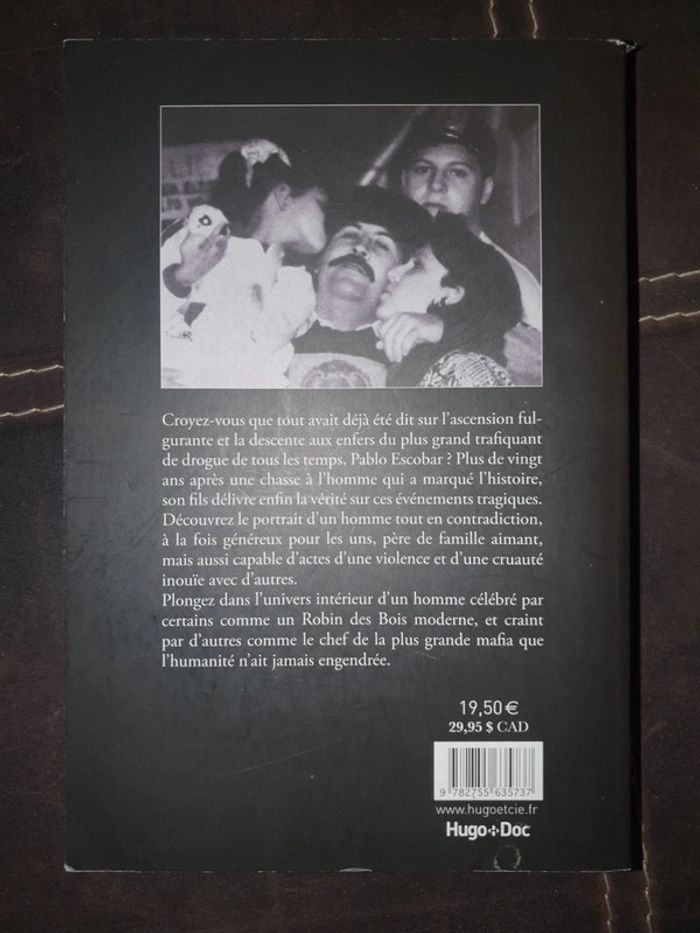 Livre pablo escobar "mon pere" comme neuf - photo numéro 2