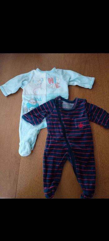 Lot 2 pyjamas
