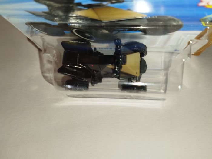 Hot Wheels Tesla Cyberquad 2025 1êre Édition - photo numéro 5