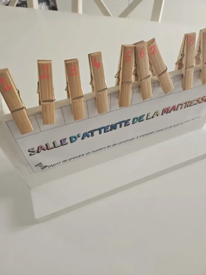 Salle d'attente de la maitresse - photo numéro 4