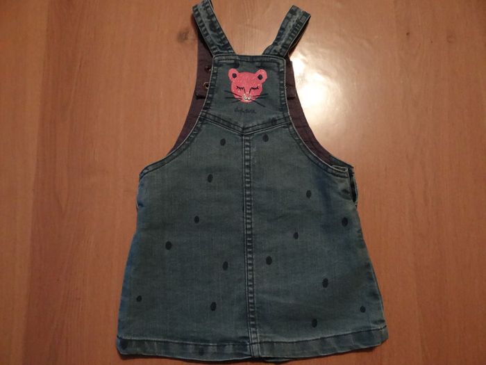 Robe salopette en jean pour bébé fille. Taille 18 mois. Marque DPAM - photo numéro 2