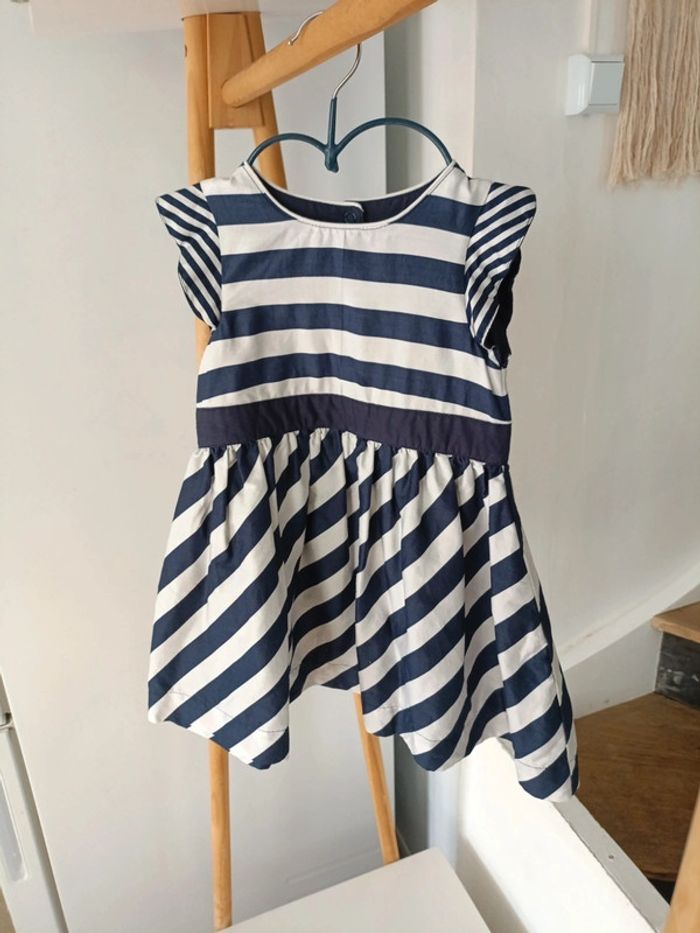Robe de cérémonie réversible Z grain de blé taille 24 mois