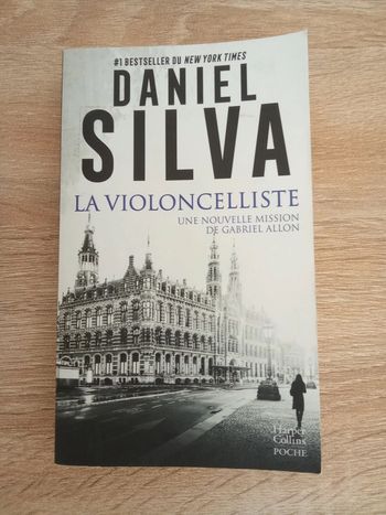 Daniel Silva 🫧 Le violoncelliste