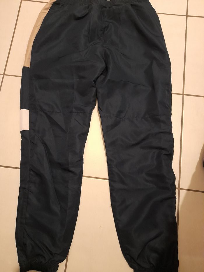 Joli pantalon umbro pour homme en taille L - photo numéro 2