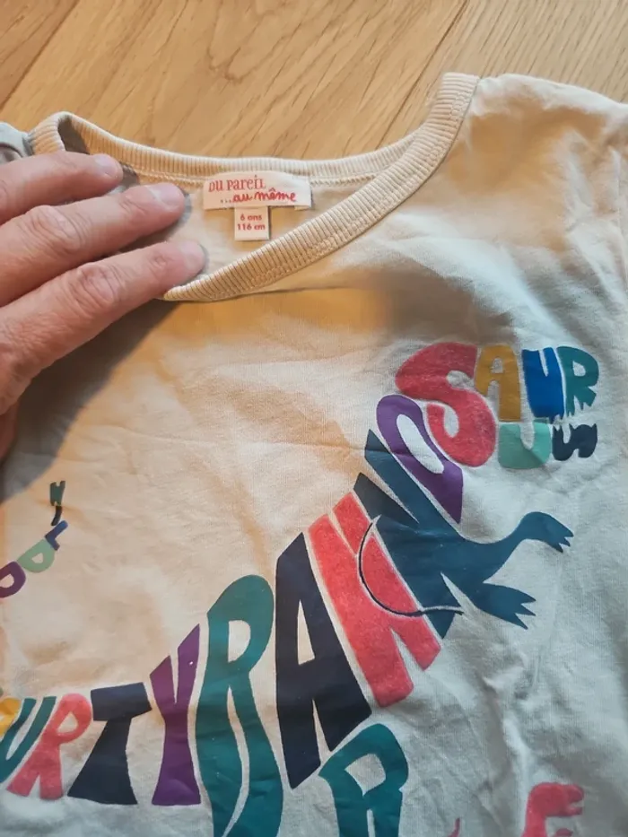 T-shirt dinosaure - photo numéro 2