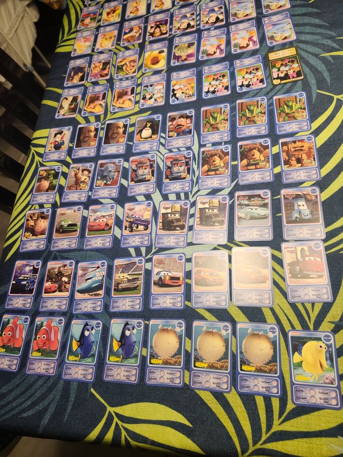 Lot cartes enfant disney auchan 2010 ou unité - photo numéro 2