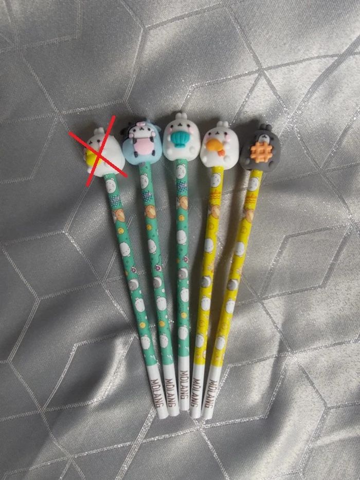 Crayon Molang au choix avec Figurine Amovible