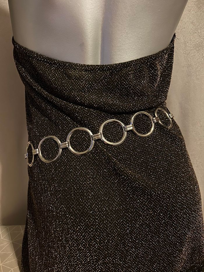 Magnifique ceinture vintage 1970 cuir noir et anneaux métal - photo numéro 4