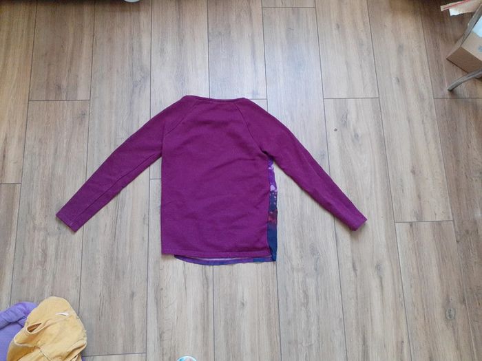 Joli haut bordeau - photo numéro 3