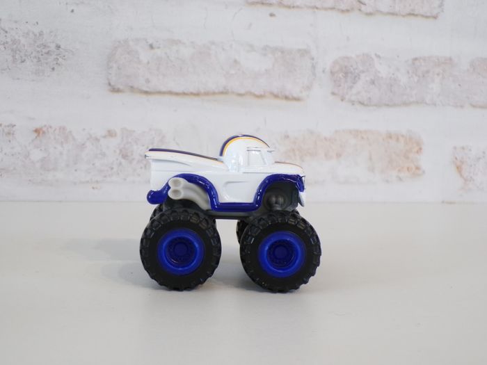 Monster Trucks - Darrington - Les monstres Machines (J5) - photo numéro 3