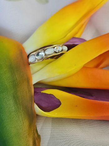 Bague avec ses pierres, acier inoxydable