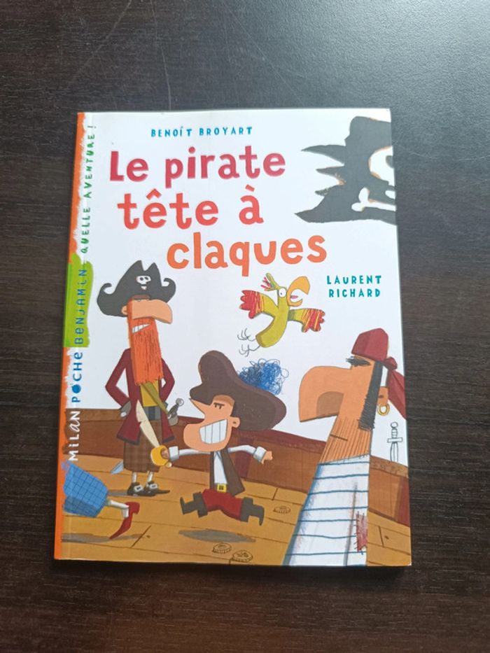 Livre LE PIRATE TÊTE À CLAQUES