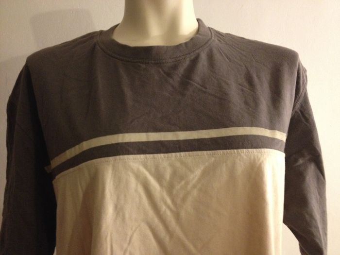 T shirt col rond ✧ manches courtes ✧ look masculin ✧ taille 40 ✧ riftland