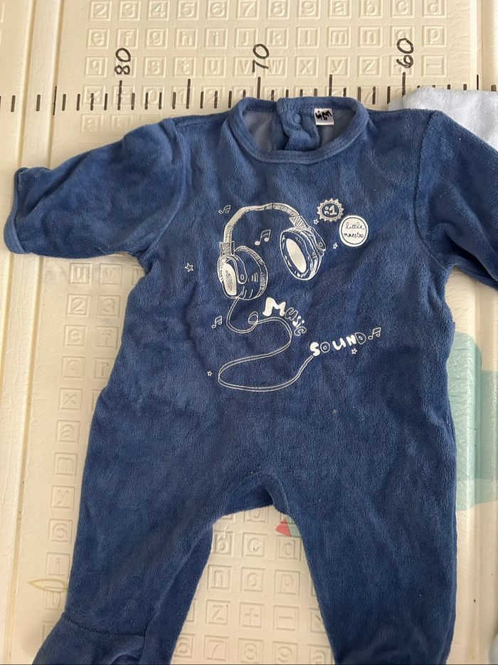 Lot de 3 pyjamas 1 mois - photo numéro 2