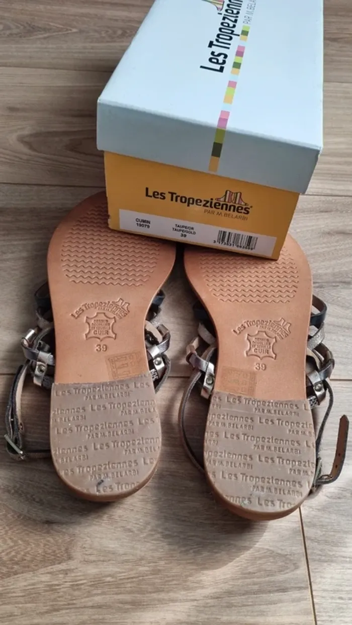 Sandale Les Tropeziennes - taille 39 - photo numéro 2