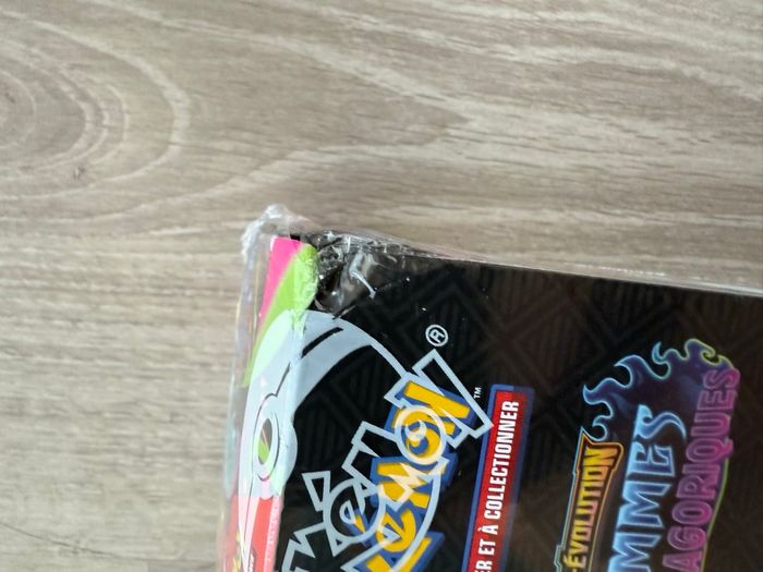 Demie display Pokémon Flammes Fantasmagoriques Me2 Défaut scellage. - photo numéro 2