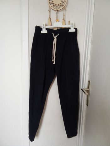 Jogging garçon couleur bleu marine 10 ans cordon blanc Kiabi