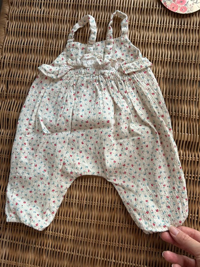 Zara combinaison/salopette légère 3 mois - motif fleuri - photo numéro 5