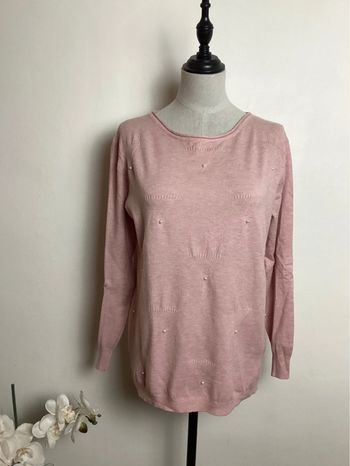 Pull rose avec des perles 38
