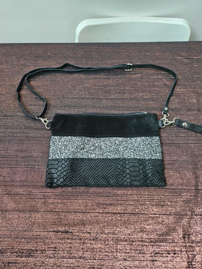 Pochette en cuir