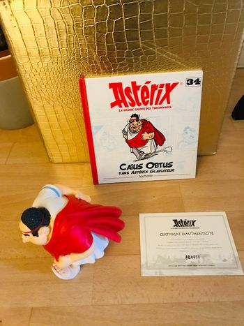 Figurine Caius obtus d’Astérix