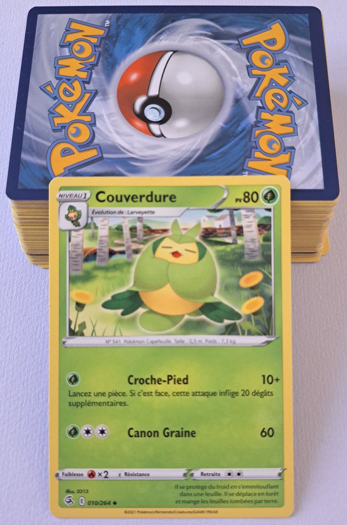 🃏 Lot de 67 cartes Pokémon JCC françaises 2021 Epée et Bouclier Poing de Fusion
